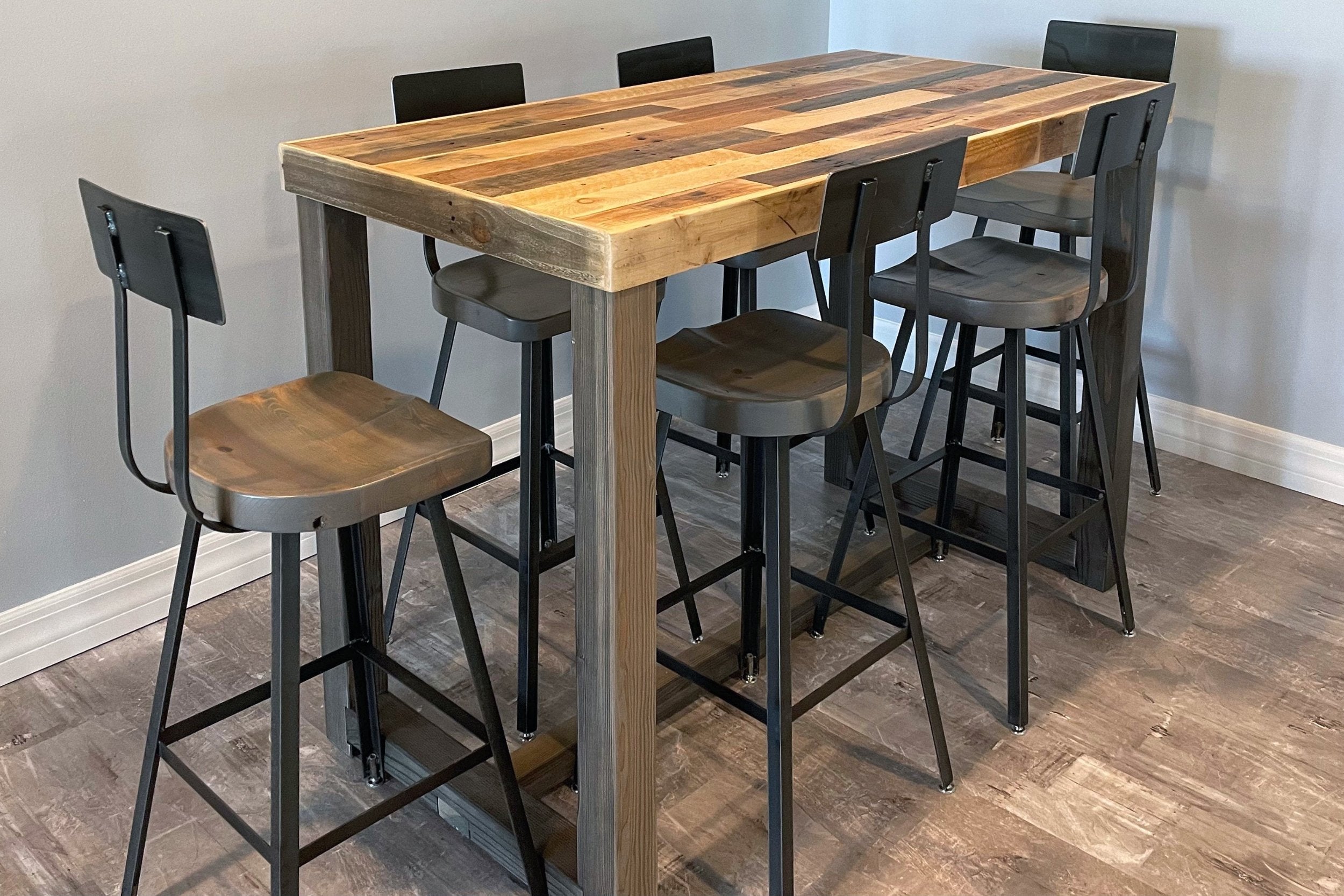 What is Reclaimed Wood Furniture?