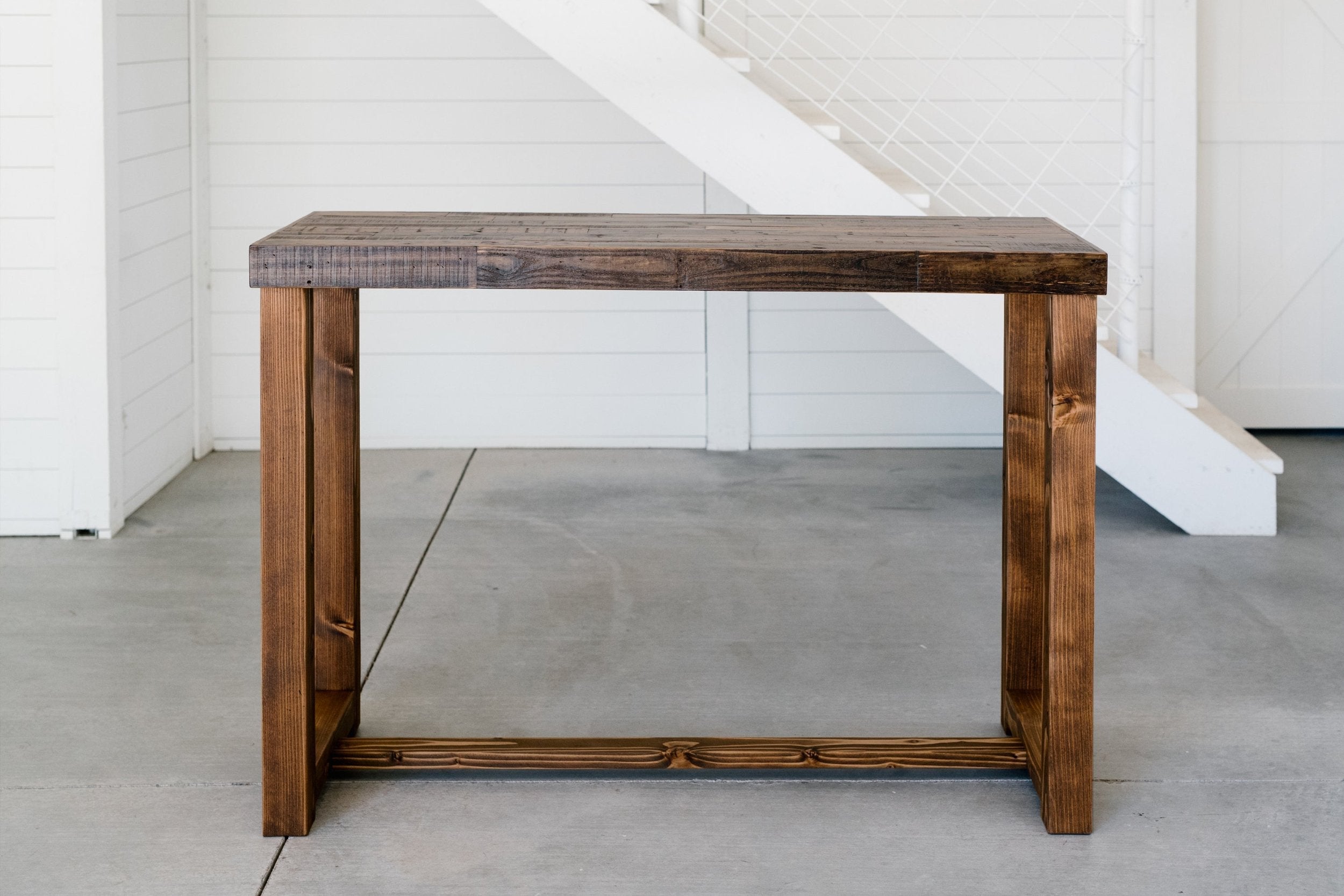 Sequoia High Top Table in Provincial